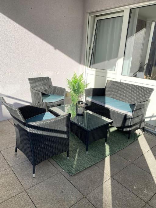 Apartamento Design, Hochschule, Wildpark, Zentral, Waipu Tv, Netflix Pforzheim Exterior foto